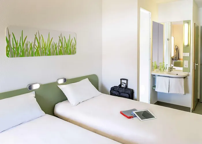 Ibis Budget 2* Αζάτσιο